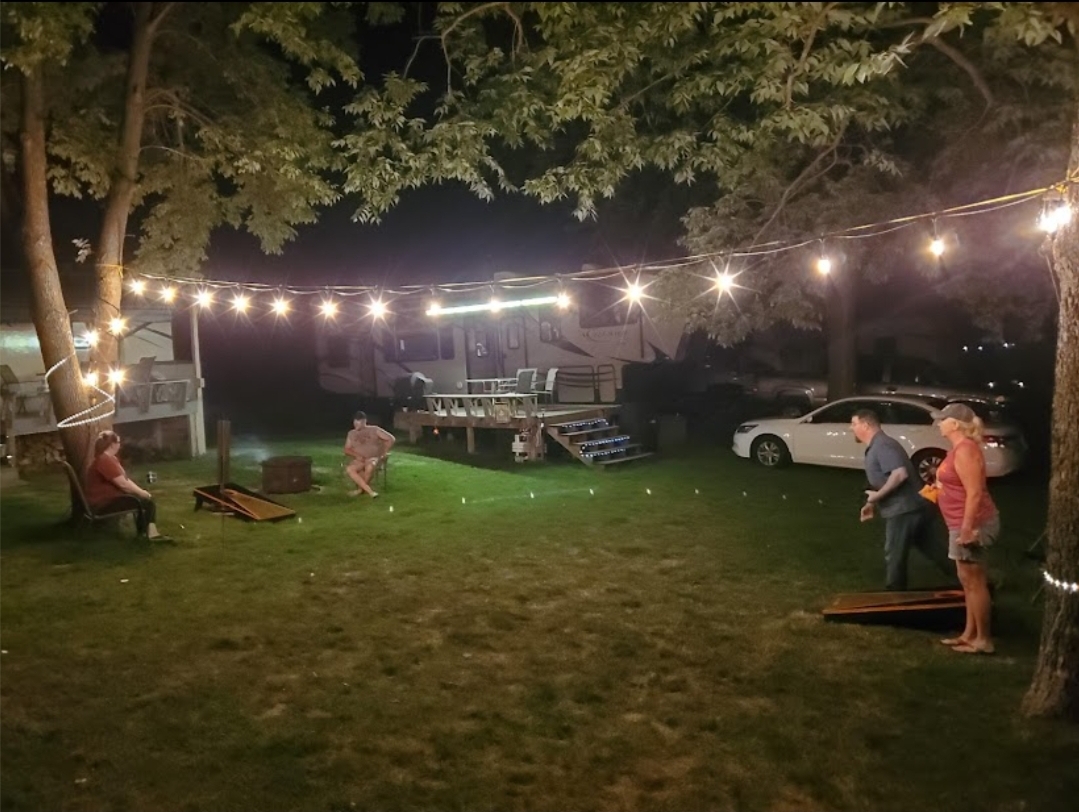 Google Reviews — 4.7★